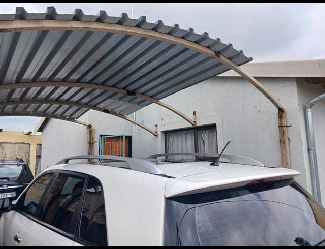 2 BEDROOM HOUSE FOR SALE IN PALM RIDGE EXT 2